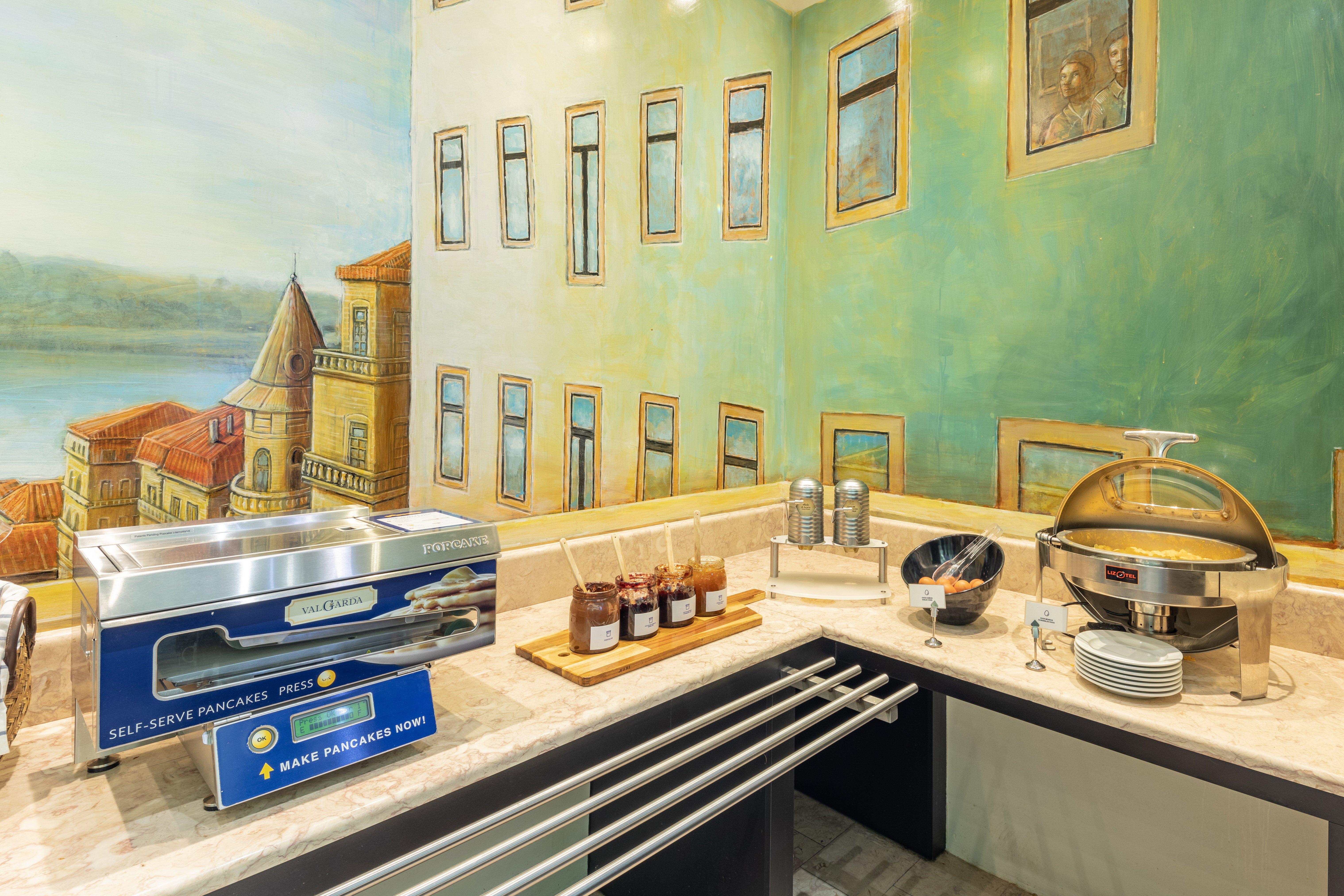 Holiday Inn Express Lisboa - Av. Liberdade By Ihg Exterior photo